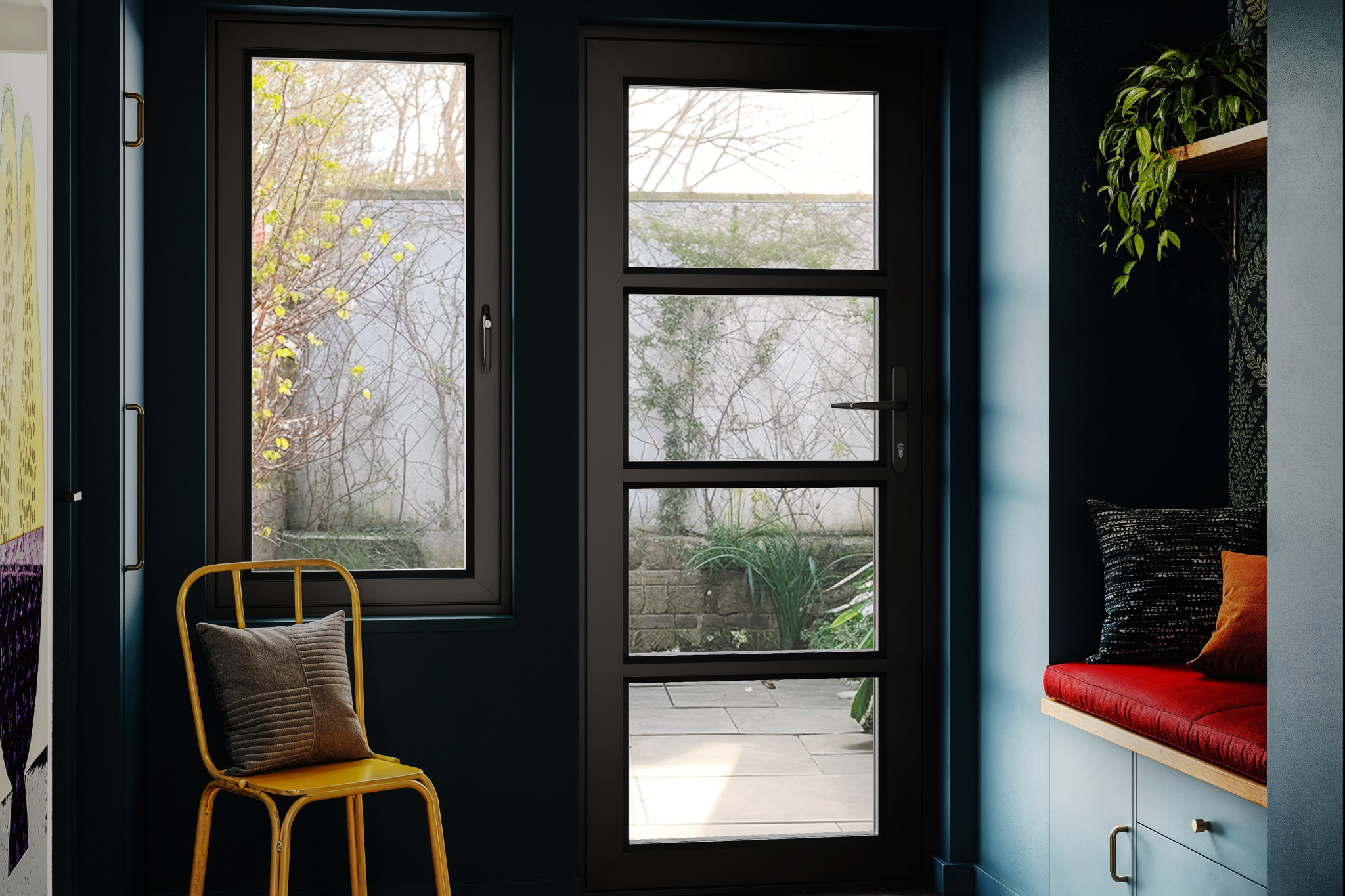 Omnia Side Door